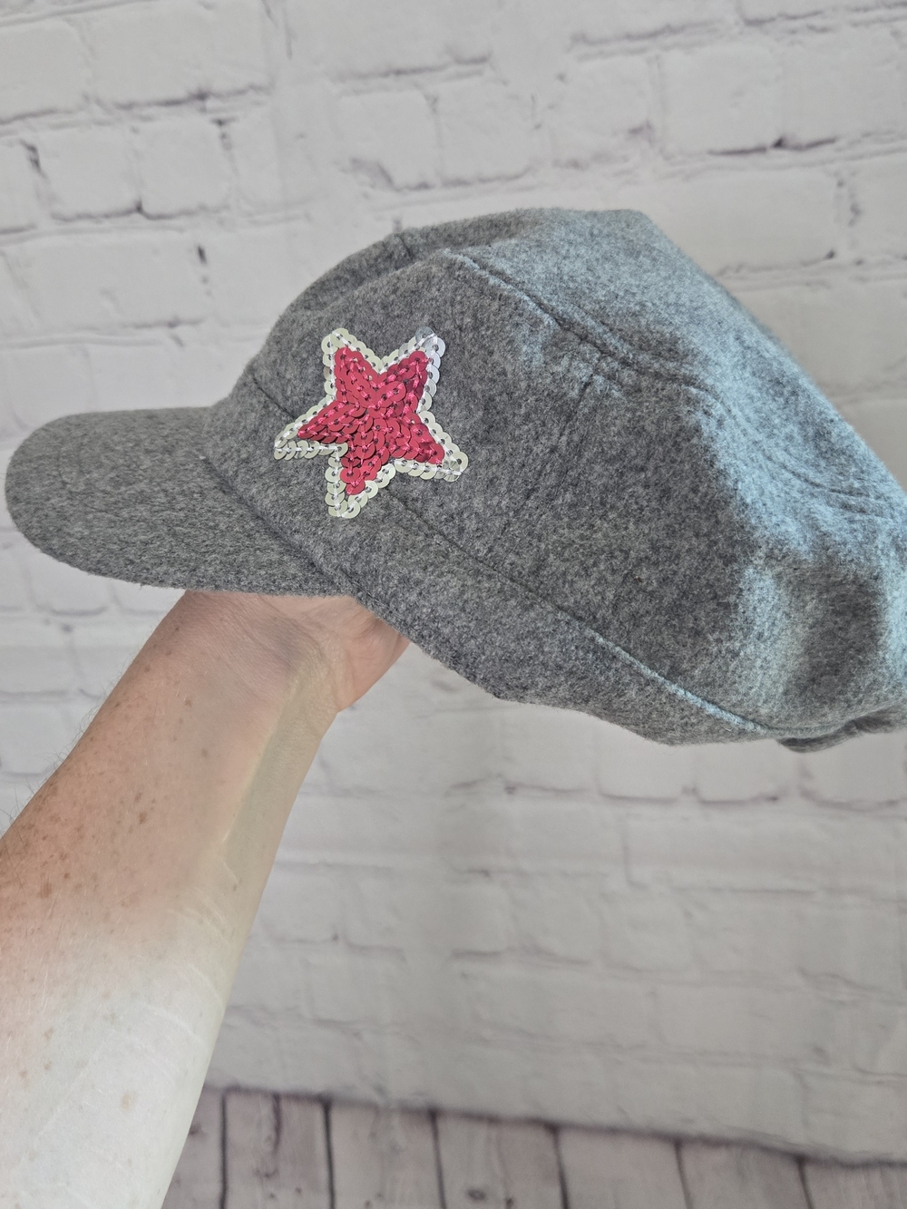 Y2k‎ gray wool newsboys hat with sequin star 2000s Pop Star